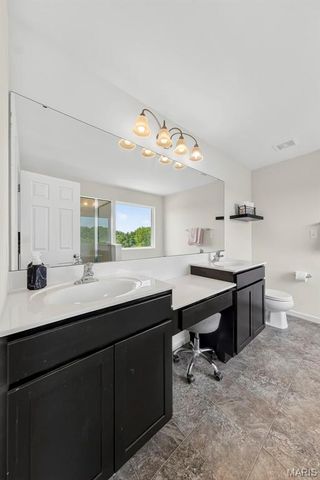 302 Pecan Bluffs Drive, Wentzville, MO 63385
