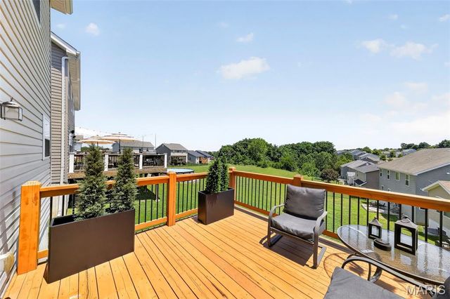 302 Pecan Bluffs Drive, Wentzville, MO 63385