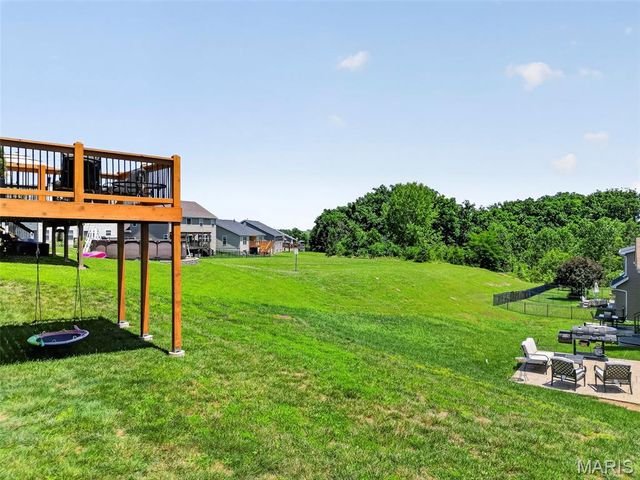 302 Pecan Bluffs Drive, Wentzville, MO 63385