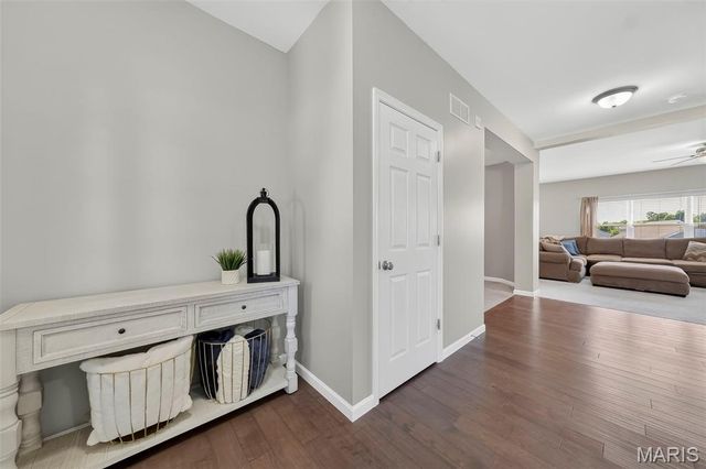 302 Pecan Bluffs Drive, Wentzville, MO 63385