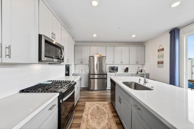 28252 Farm Creek Way, Valley Center, CA 92082