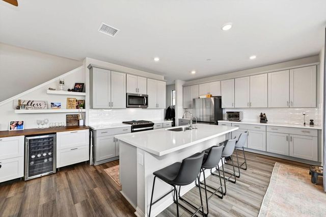 28252 Farm Creek Way, Valley Center, CA 92082