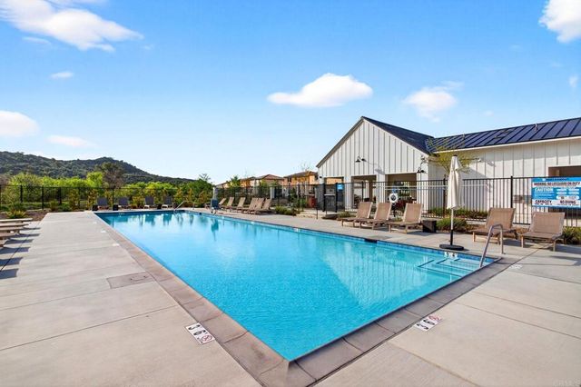 28252 Farm Creek Way, Valley Center, CA 92082