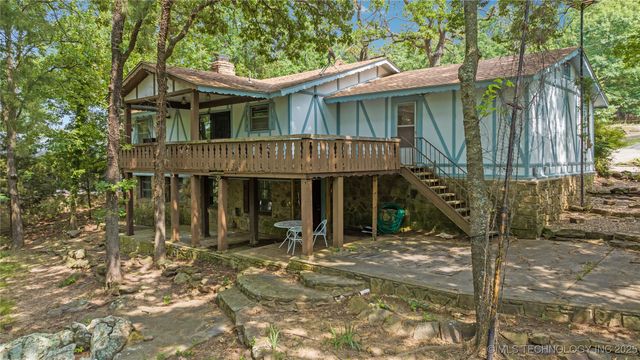 1392 Robin Hood Road, Eufaula, OK 74432