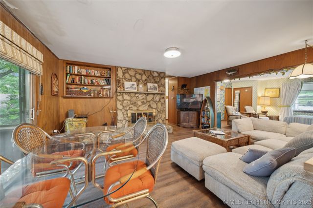 1392 Robin Hood Road, Eufaula, OK 74432