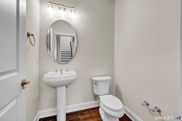 10 Putnam Lane 10, Danbury, CT 06810