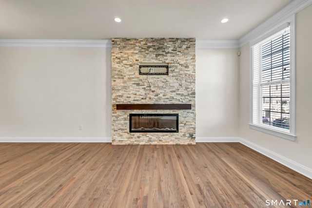 10 Putnam Lane 10, Danbury, CT 06810