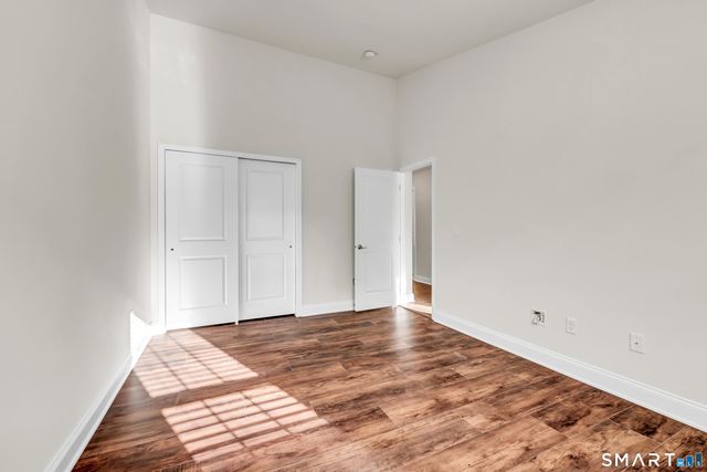 10 Putnam Lane 10, Danbury, CT 06810