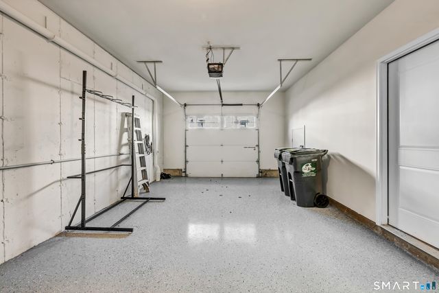 10 Putnam Lane 10, Danbury, CT 06810