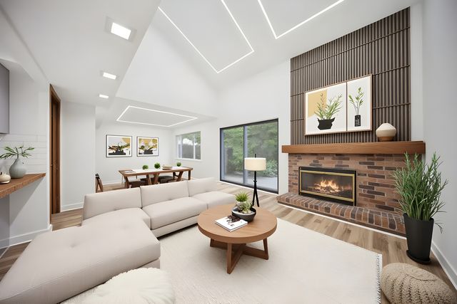 567 Cress Creek Lane, Crystal Lake, IL 60014