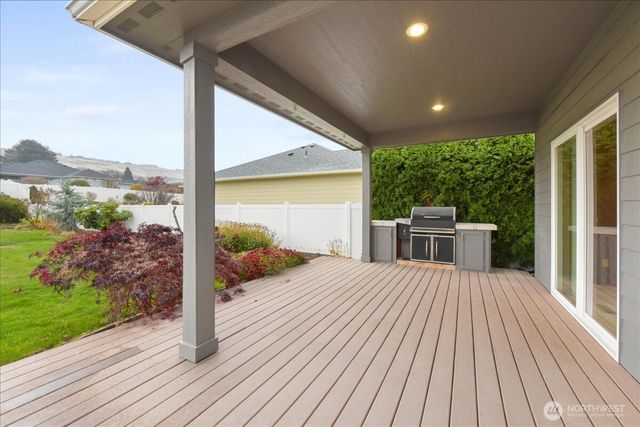 154 Springhill Drive, East Wenatchee, WA 98802