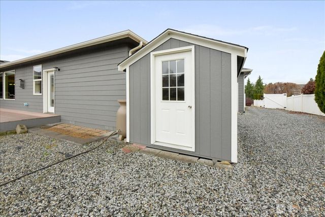 154 Springhill Drive, East Wenatchee, WA 98802