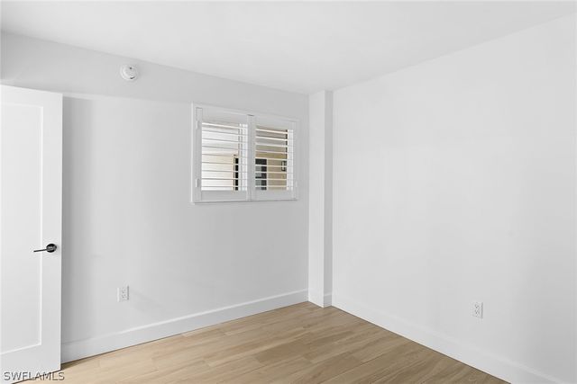 1300 Gulf Shore BLVD N 102, Naples, FL 34102