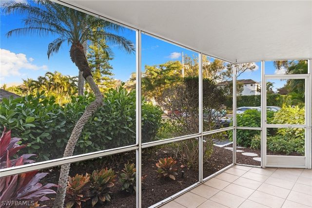 1300 Gulf Shore BLVD N 102, Naples, FL 34102