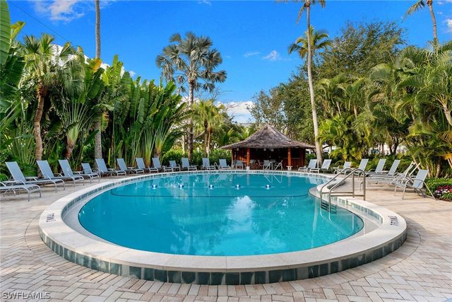 1300 Gulf Shore BLVD N 102, Naples, FL 34102