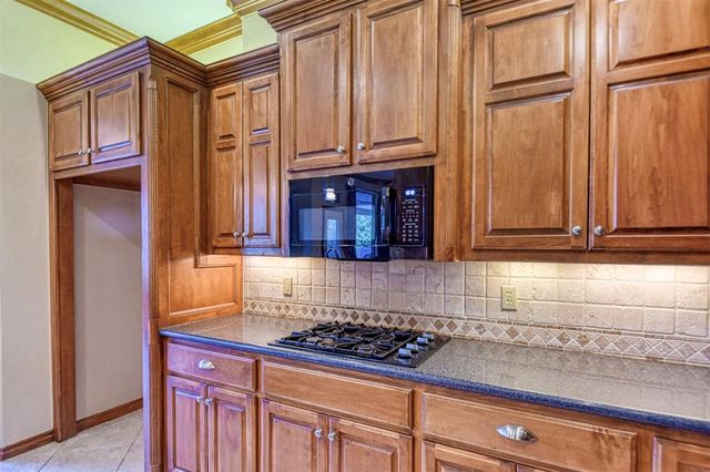 3853 Deer Brook Trail, Piedmont, OK 73078