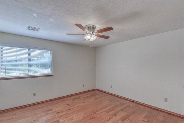 3853 Deer Brook Trail, Piedmont, OK 73078