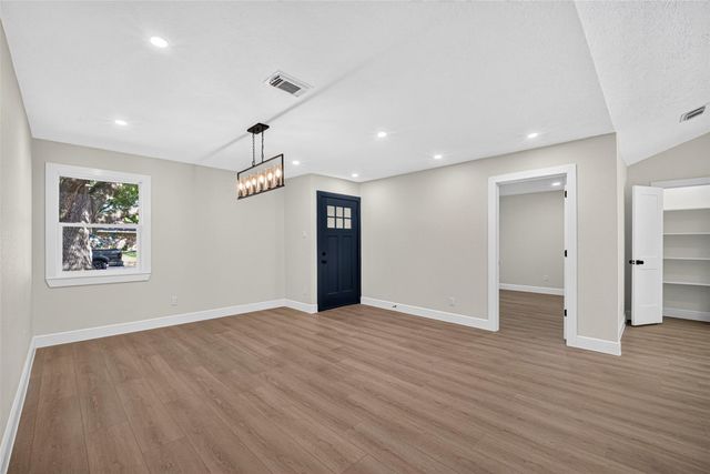 903 Chetwood Circle, League City, TX 77573