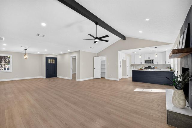 903 Chetwood Circle, League City, TX 77573