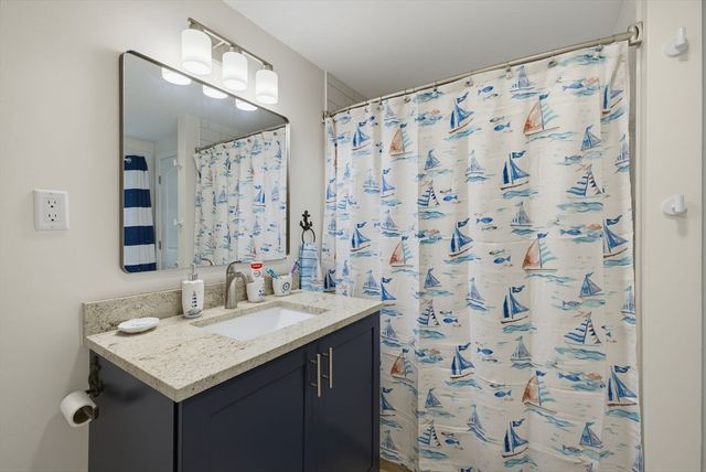 109 N Lake Ave, Southwick, MA 01077