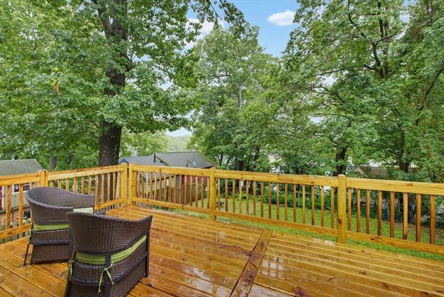 109 N Lake Ave, Southwick, MA 01077