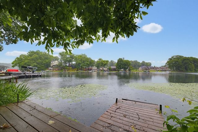 109 N Lake Ave, Southwick, MA 01077