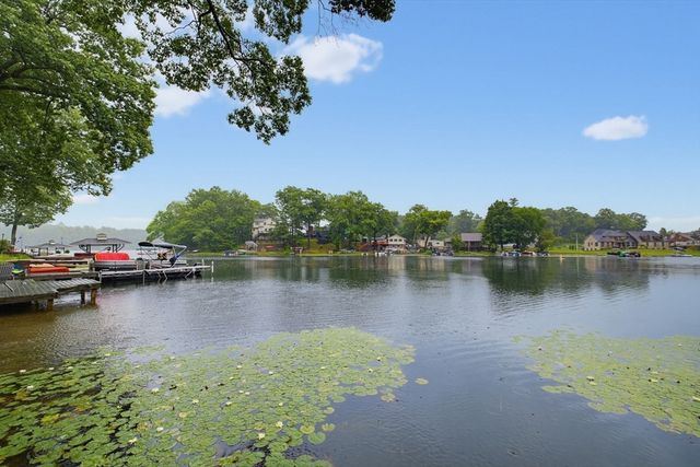 109 N Lake Ave, Southwick, MA 01077