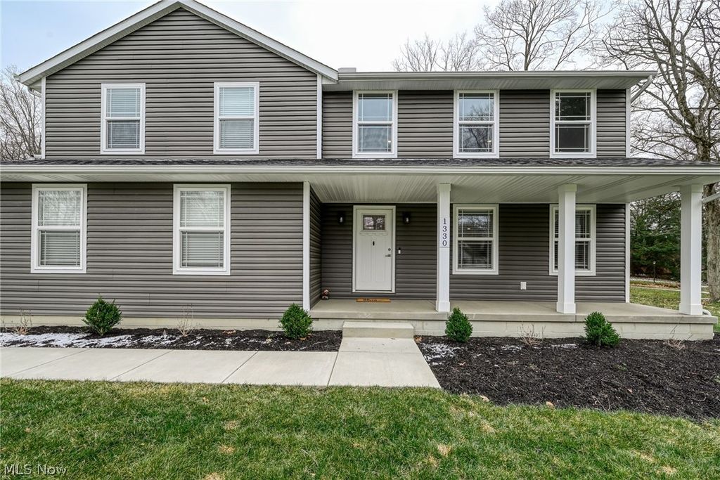 1330 Chelton Drive, Kent, OH 44240