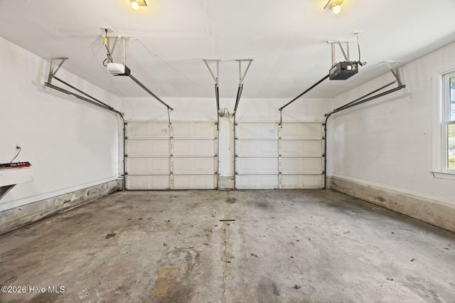 814 Lord Granville Drive, Morehead City, NC 28557