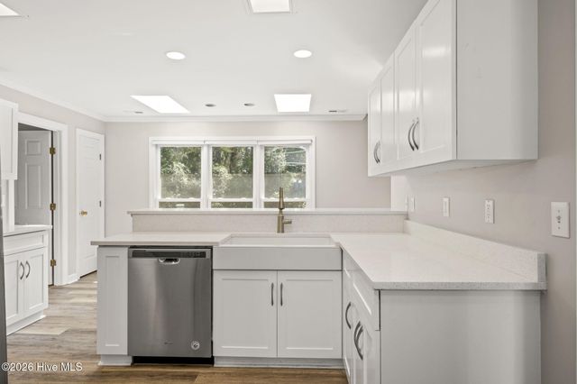 814 Lord Granville Drive, Morehead City, NC 28557