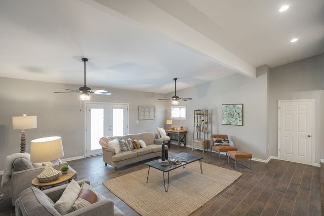 908 Solley Dr, Nashville, TN 37216