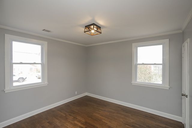 908 Solley Dr, Nashville, TN 37216