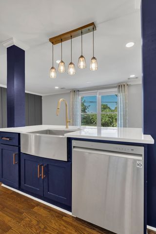 908 Solley Dr, Nashville, TN 37216