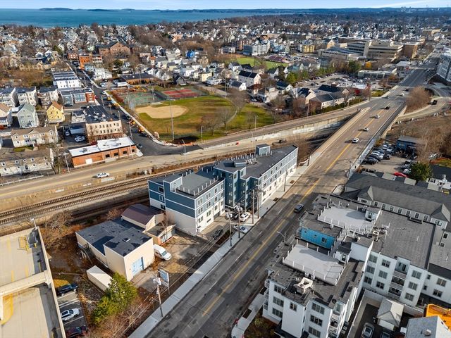 150 Hancock St 102, Quincy, MA 02171