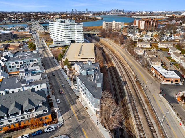 150 Hancock St 102, Quincy, MA 02171