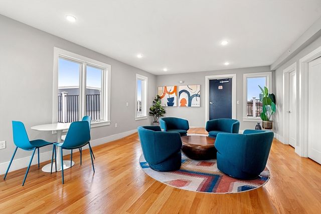 150 Hancock St 102, Quincy, MA 02171