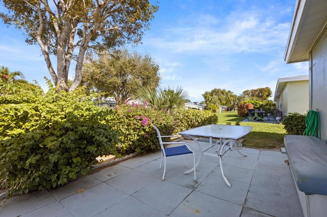 275 High Point Court D, Boynton Beach, FL 33435