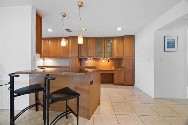 275 High Point Court D, Boynton Beach, FL 33435