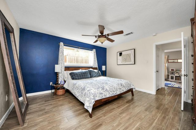 1307 Blue Willow Drive, Houston, TX 77042