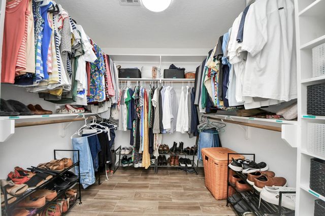 1307 Blue Willow Drive, Houston, TX 77042