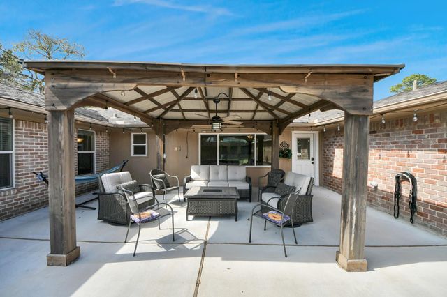 1307 Blue Willow Drive, Houston, TX 77042