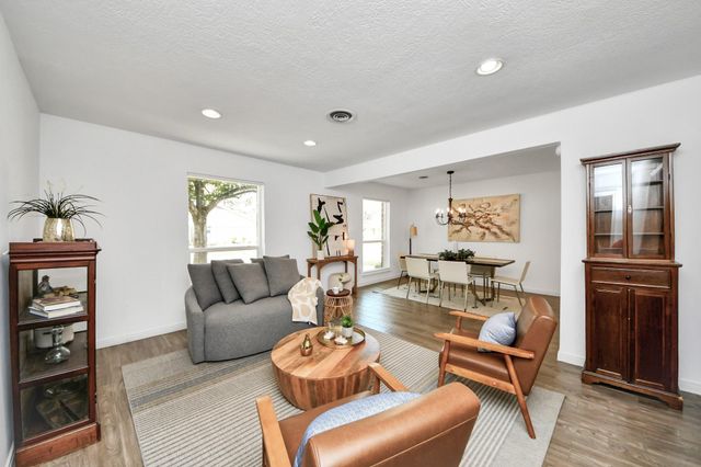 1307 Blue Willow Drive, Houston, TX 77042