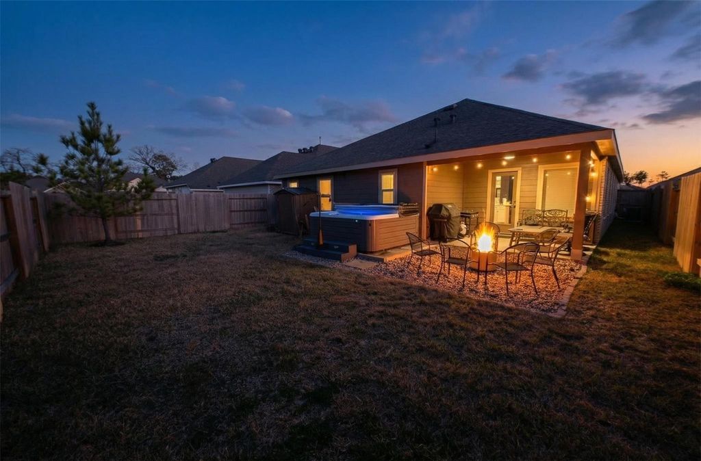 3057 Pampaneria Drive, Conroe, TX 77301