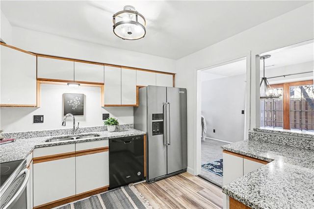 743 E 121st Terrace, Kansas City, MO 64146