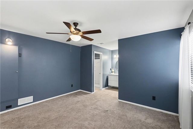 743 E 121st Terrace, Kansas City, MO 64146