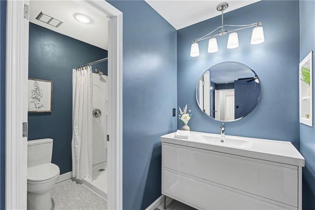 743 E 121st Terrace, Kansas City, MO 64146