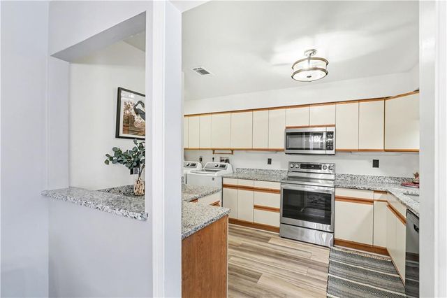 743 E 121st Terrace, Kansas City, MO 64146