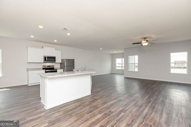 276 Oliver Drive, Locust Grove, GA 30248