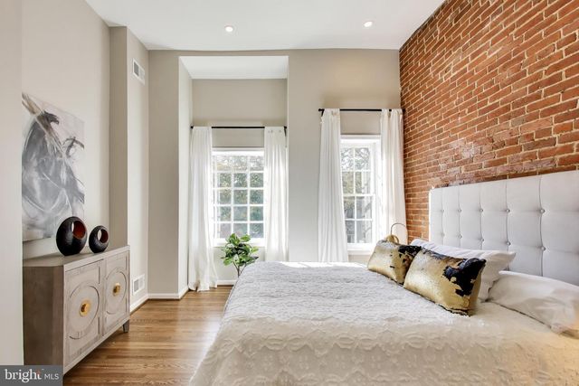 1238 LINDEN PL NE, Washington, DC 20002