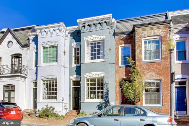 1238 LINDEN PL NE, Washington, DC 20002